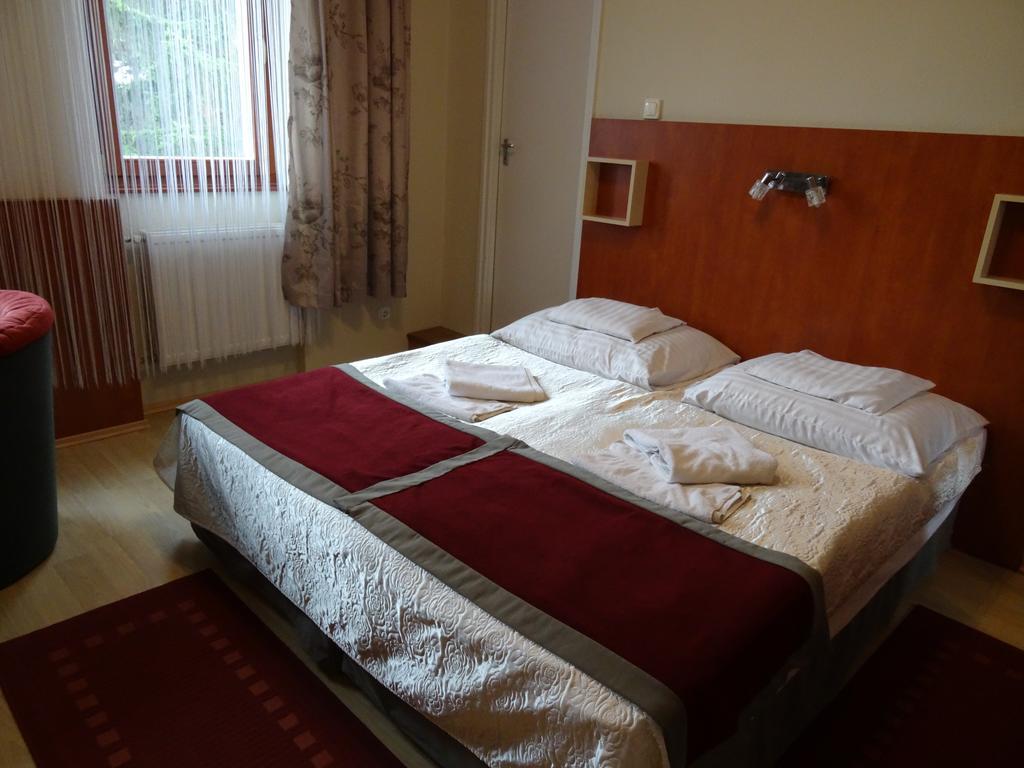 Fortuna Hotel Miskolc Kamer foto