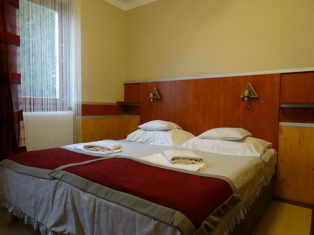 Fortuna Hotel Miskolc Kamer foto