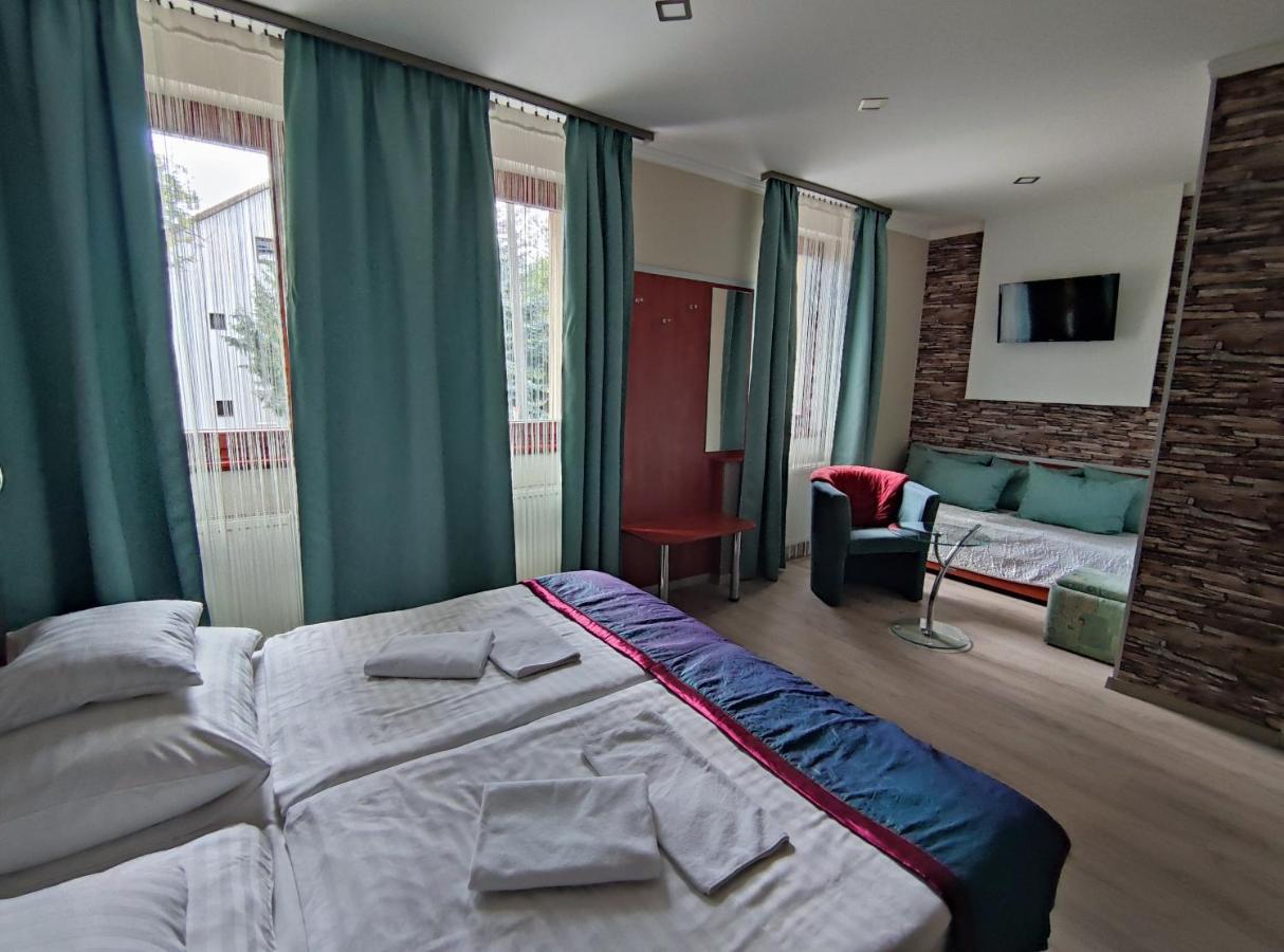 Fortuna Hotel Miskolc Buitenkant foto