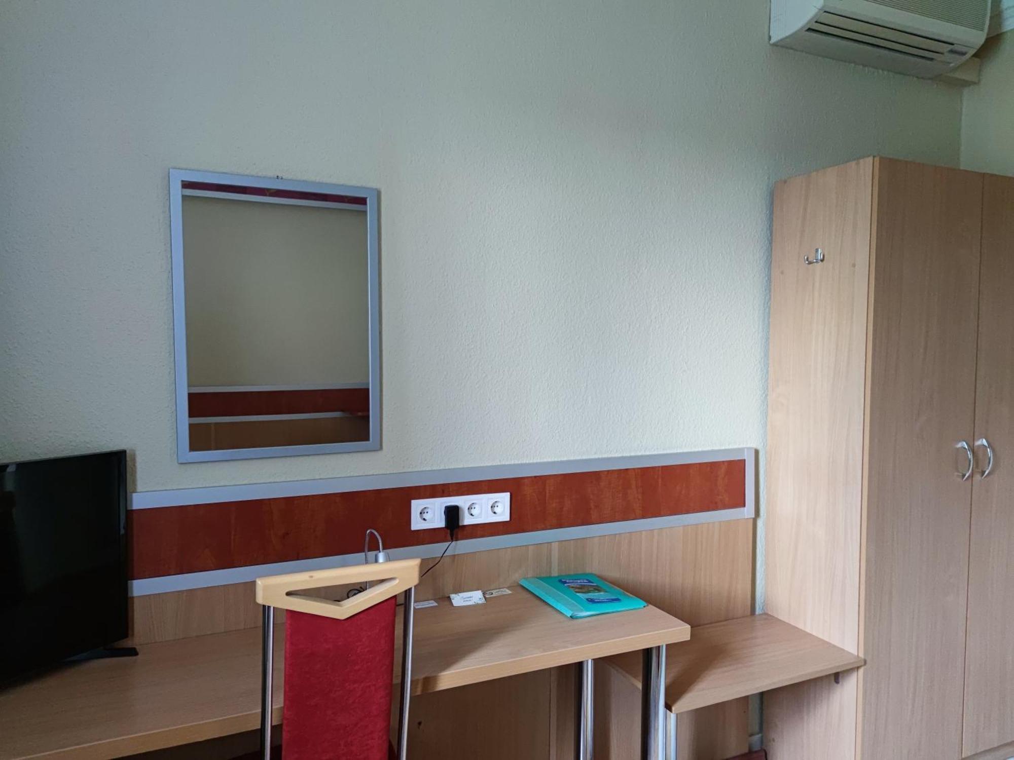 Fortuna Hotel Miskolc Buitenkant foto